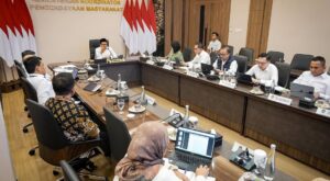 Menko PM Pimpin Rapat Tingkat Menteri Bahas Transformasi Ketenagakerjaan dan Program Pemagangan