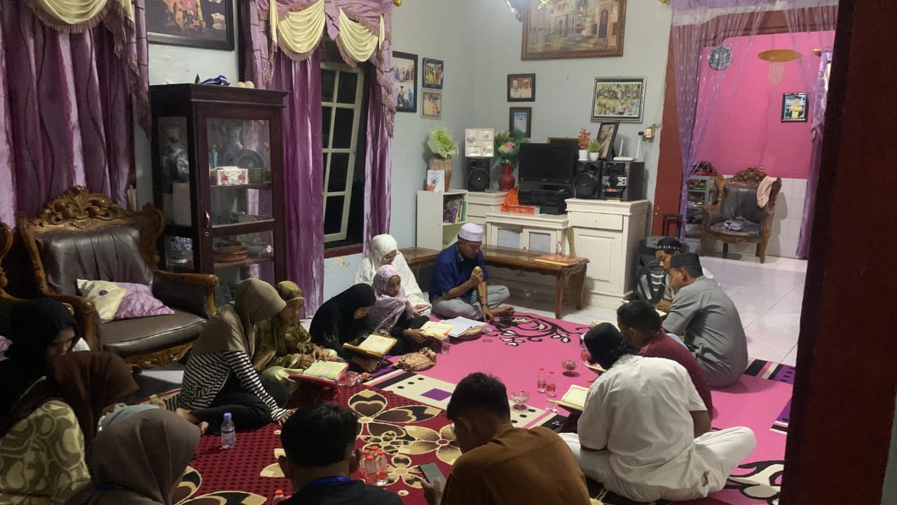 Menenun Nada Ilahi di Desa Were: Mahasiswa KKSD UMMU Belajar Tilawah Bersama Generasi Qur’ani