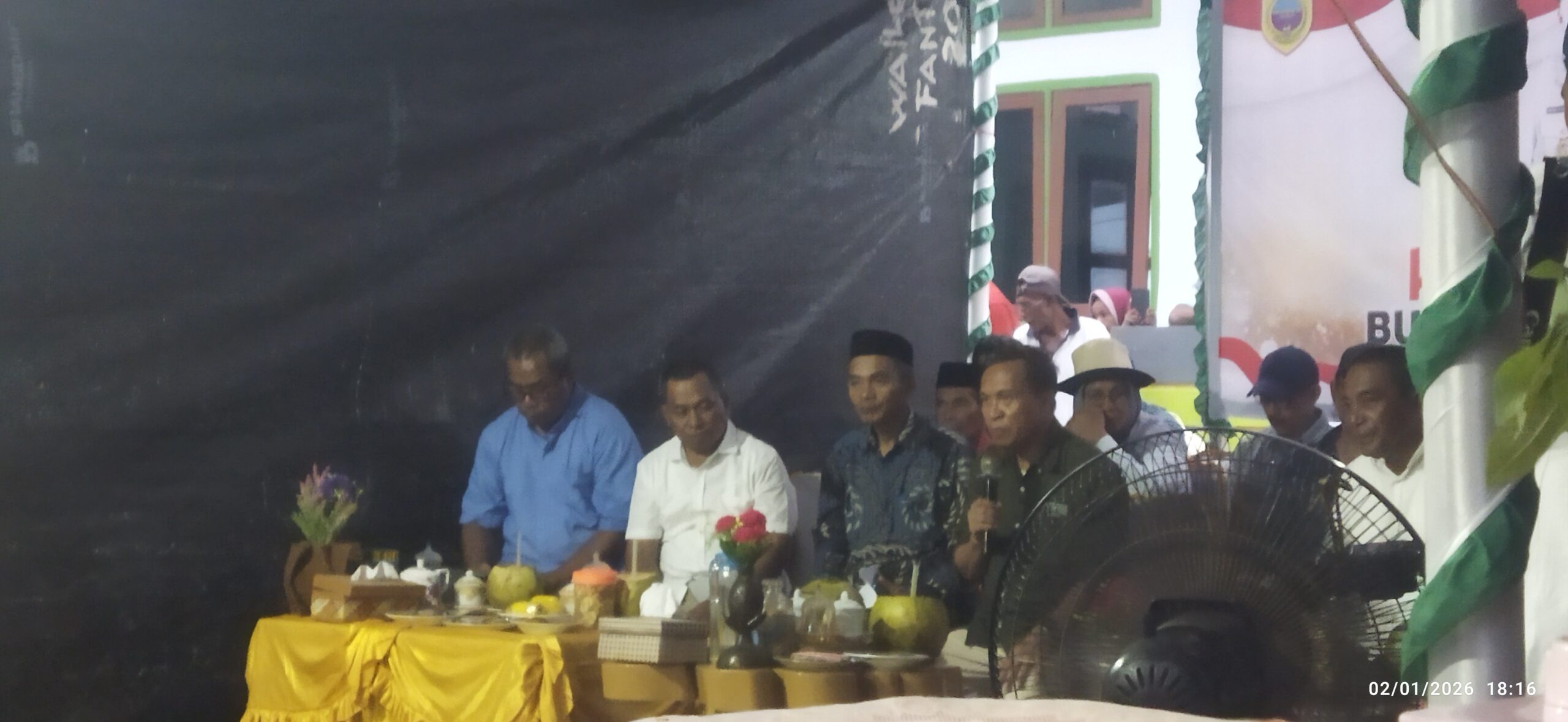 Bupati Halmahera Tengah Kunjungi Patani, Tekankan Pemerataan Bantuan dan Layanan