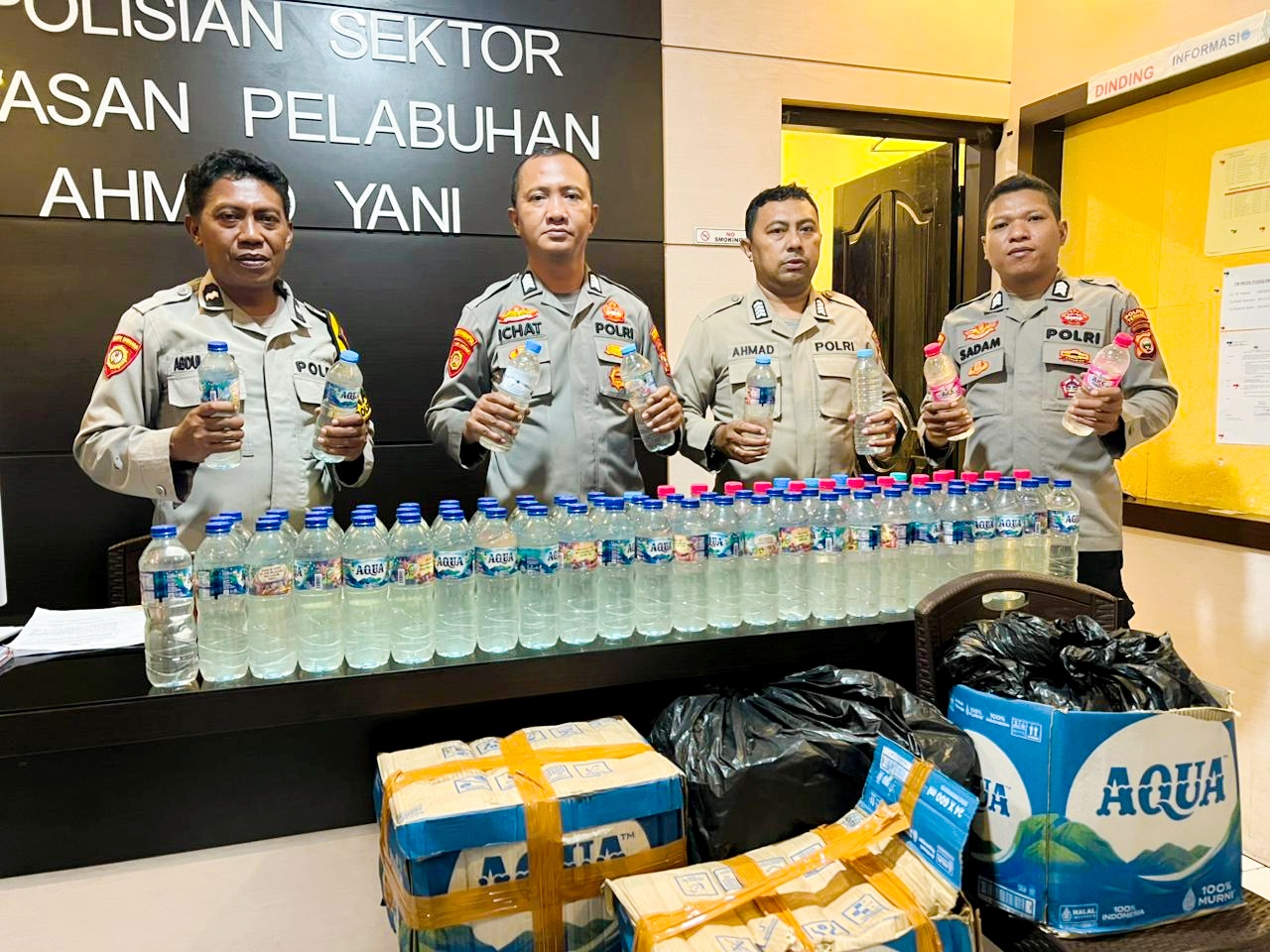 Polsek Pelabuhan Ahmad Yani Ternate Amankan 160 Botol Miras Ilegal