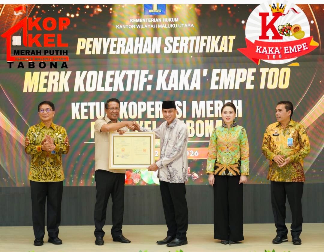 Menteri Hukum Anugerahi Penghargaan HAKI Merek Kolektif kepada Ketua KMP Tabona