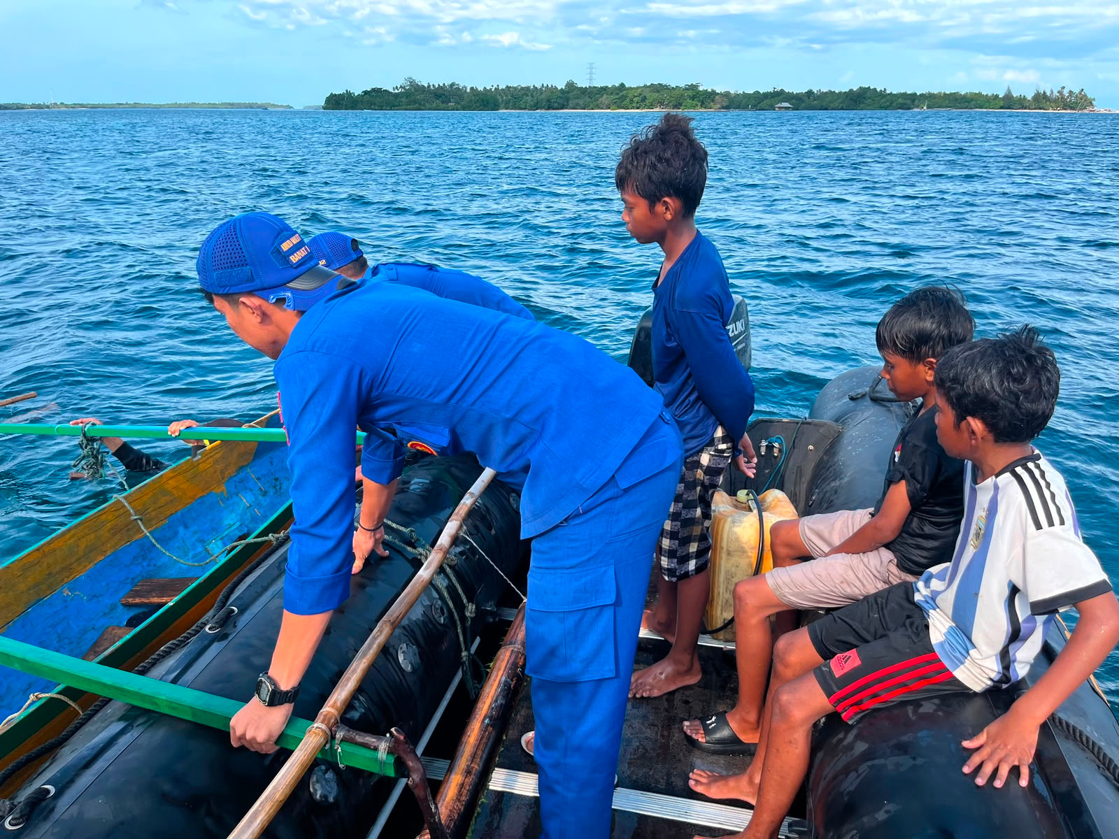 Perahu Mancing Terbalik, 4 Anak Nyaris Tenggelam di Perairan Tobelo
