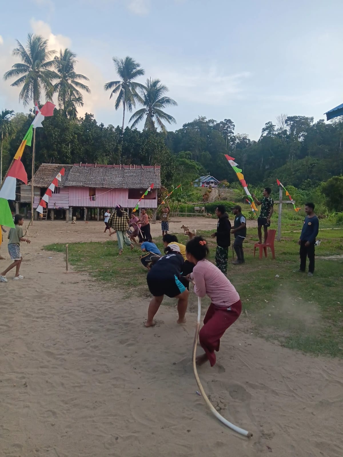 Warga Dusun Kulo Halmahera Gelar Upacara Kemerdekaan Perdana Sejak 1911